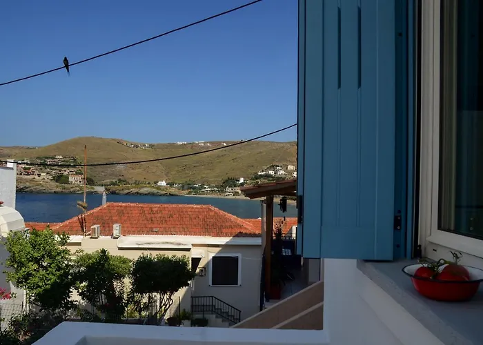 Amphoras Apartments